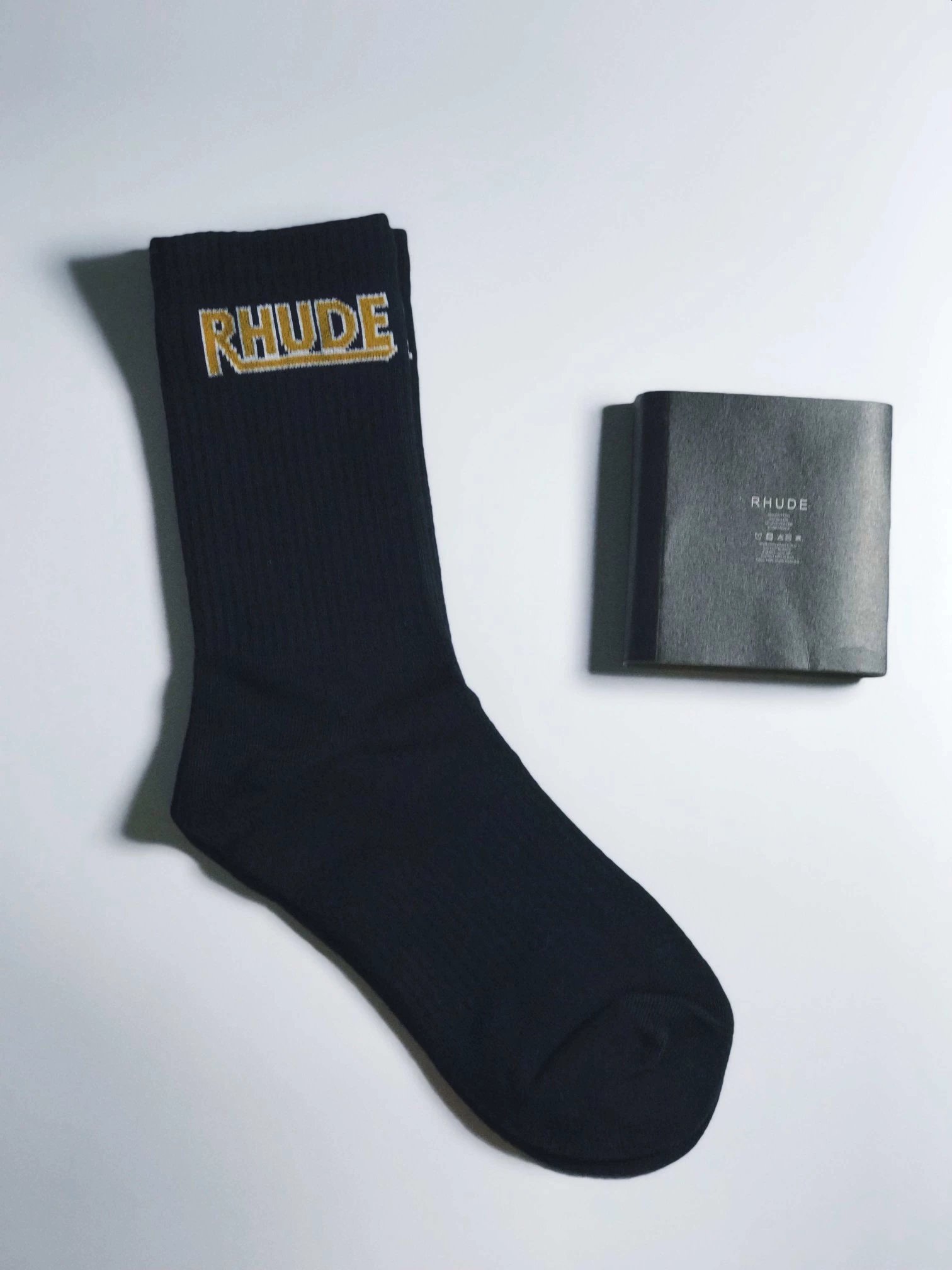 HO00035 R黄金字体 黑 平底