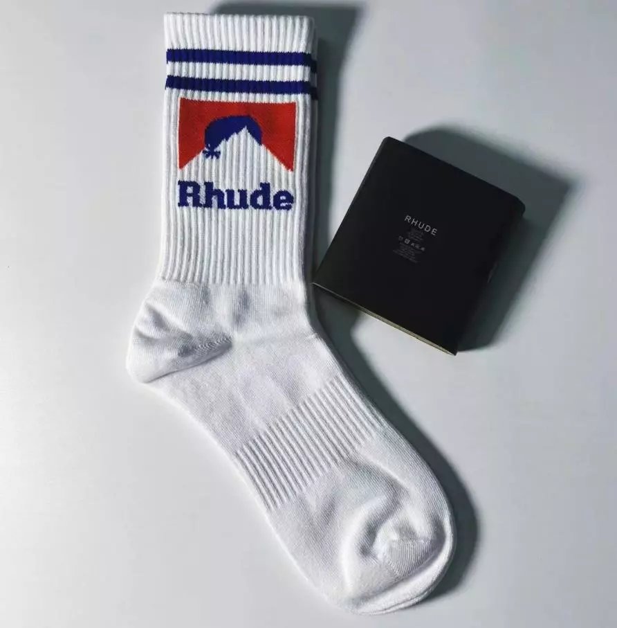 HO00025 R新烟盒白红 平底