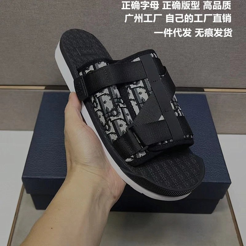 银色