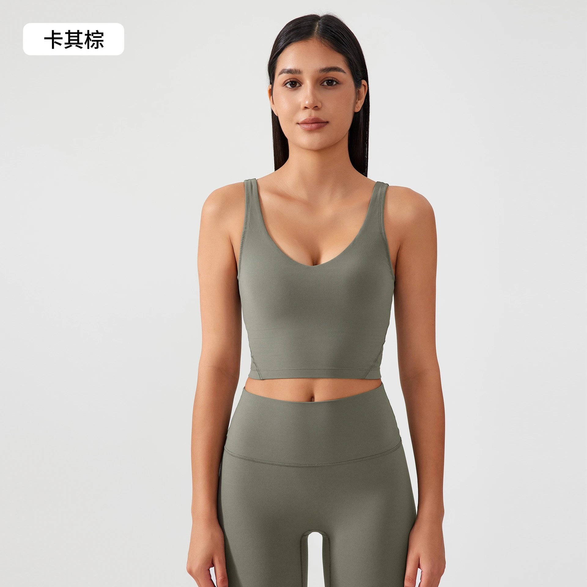卡其棕