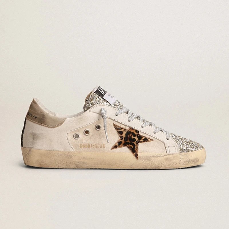 黄色