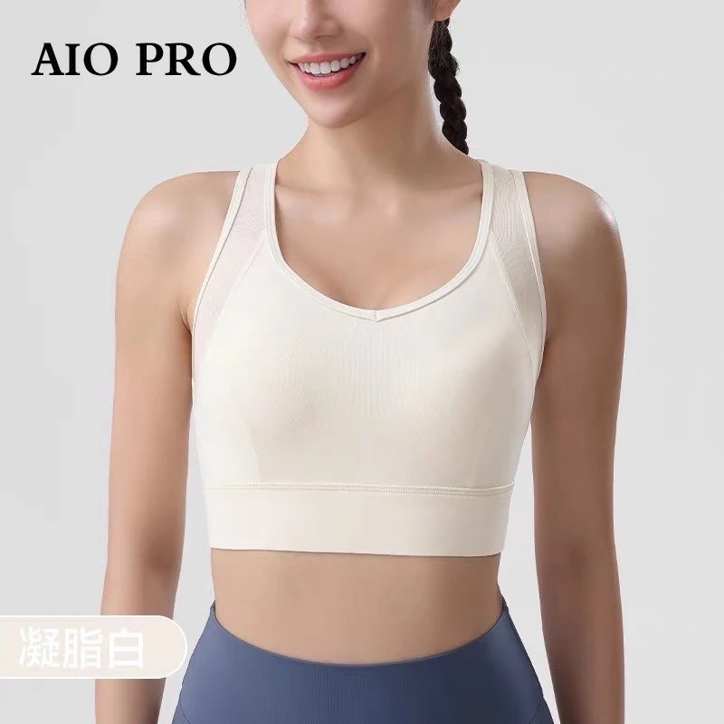 凝脂白