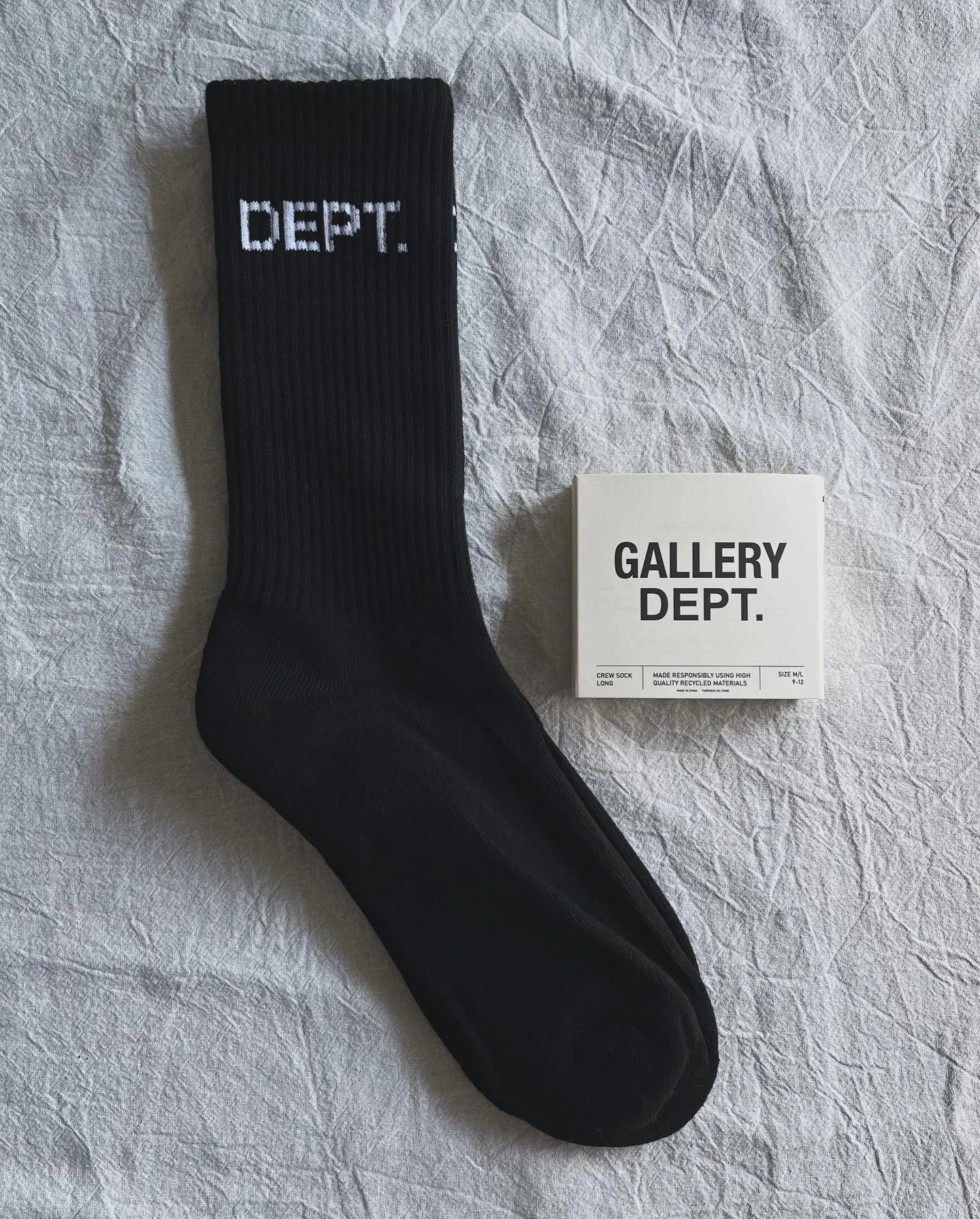 D.E.P.T 黑色袜子