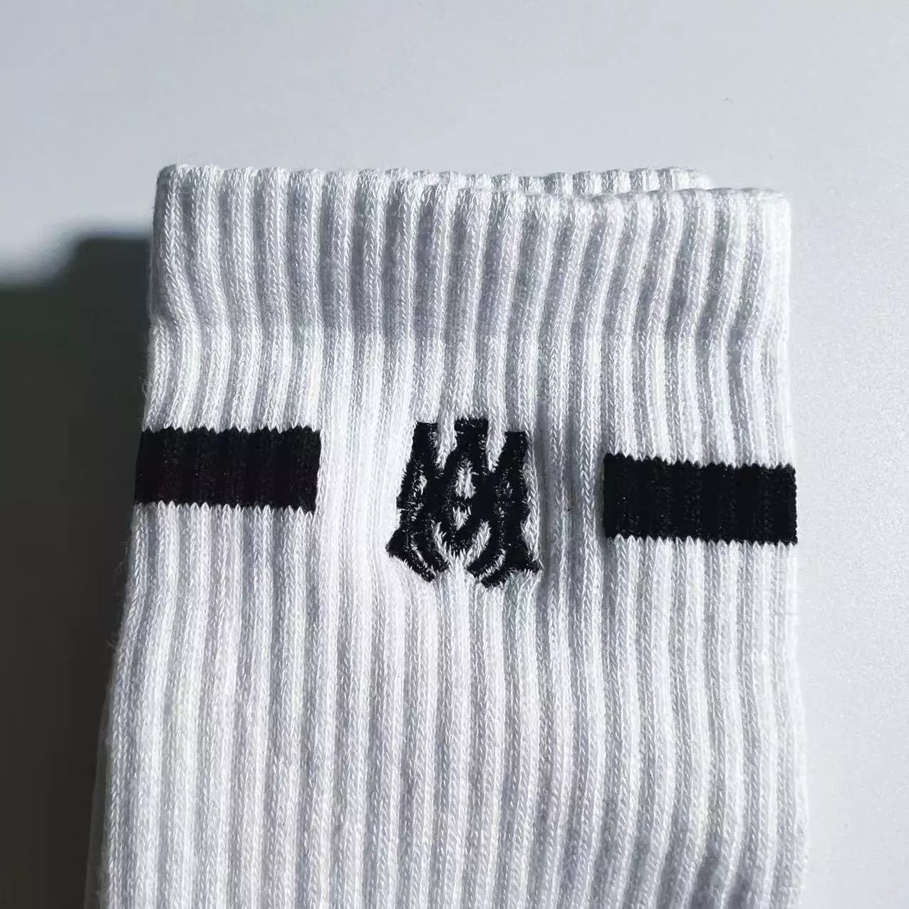 202300410 ARI白（黑）刺绣蜘蛛