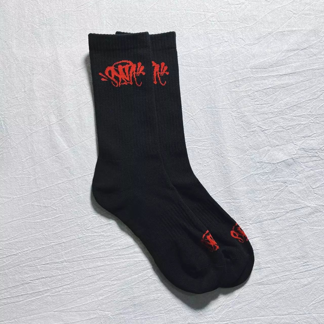 一双 黑红 (black/red one pair)