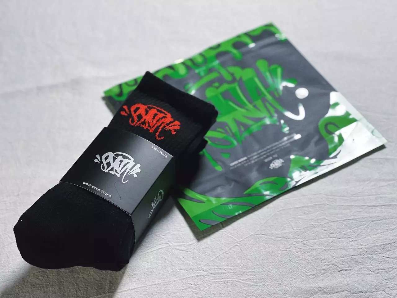 黑红 2双装 black/red 2 pairs with package