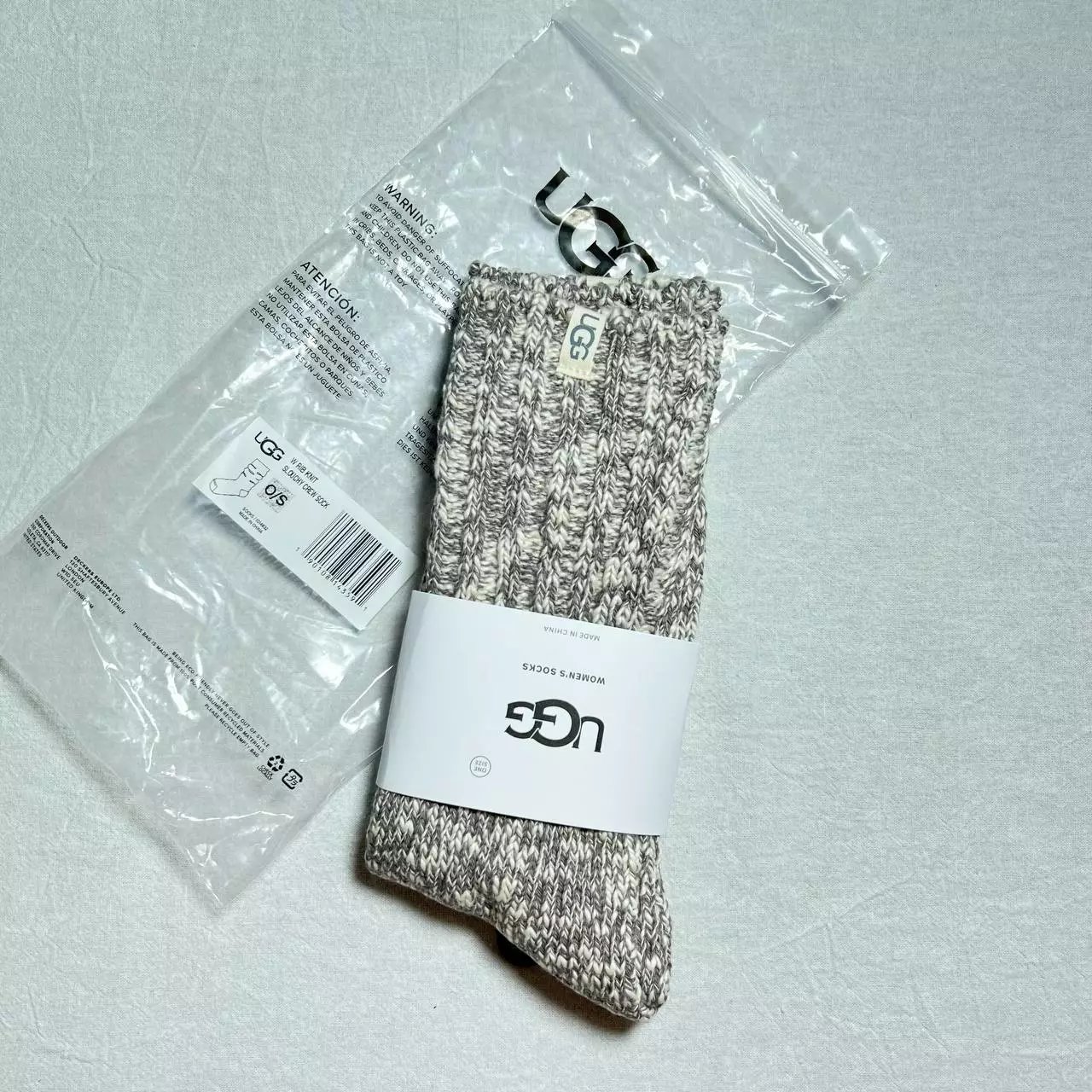 灰色grey